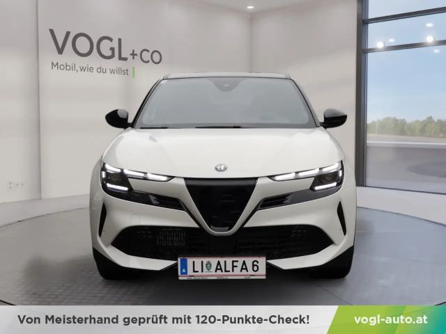 Alfa Romeo Junior Ibrida