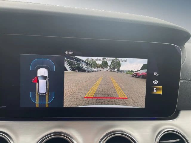 Mercedes-Benz E 220 4MATIC AMG Line