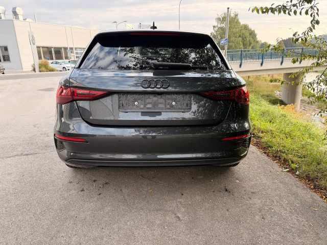 Audi A3 30 TDI Sedan