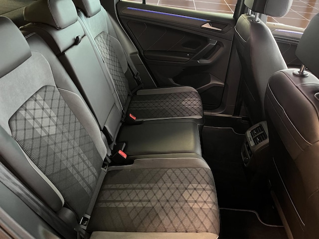 Volkswagen Tiguan Tiguan 2.0   R-L  BT180TSI D7A