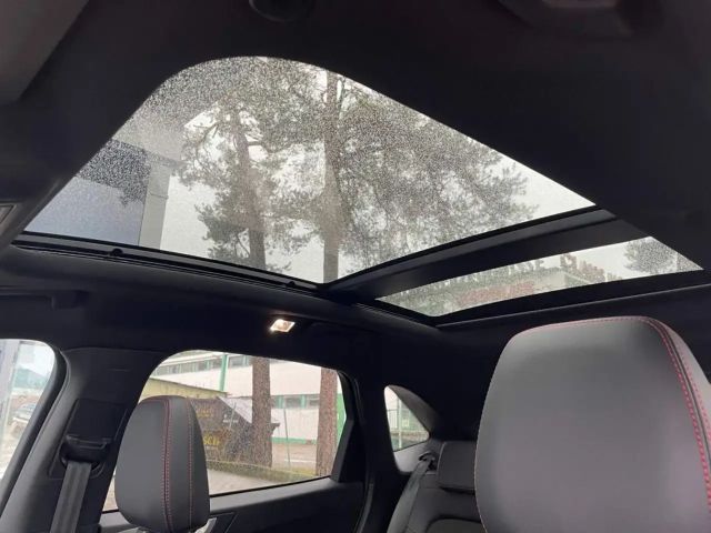 Ford Kuga Plug in Hybrid ST Line X