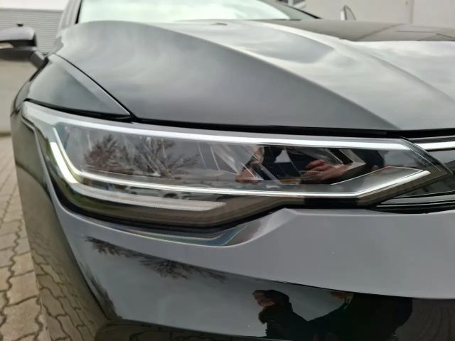 Volkswagen Golf DSG Golf VIII Life Variant