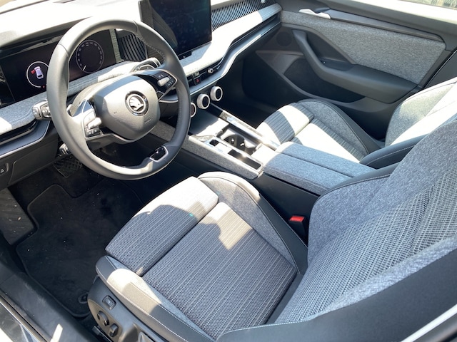 Skoda Superb 2.0 TDI Combi Selection