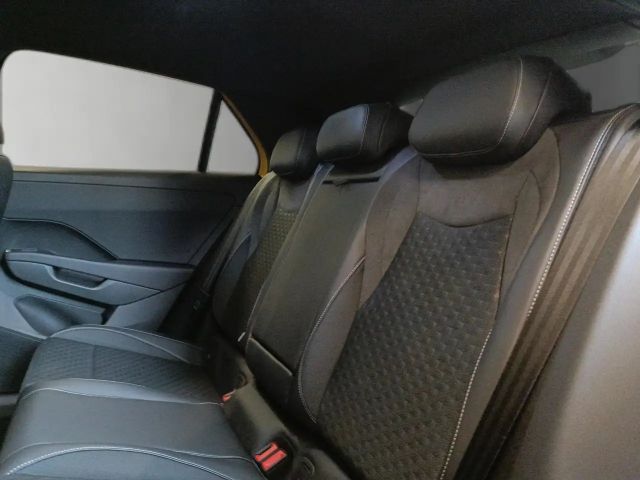 Volkswagen T-Roc 1.5 eTSI R-Line