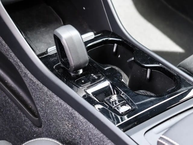 Volvo XC40 Dark Plus