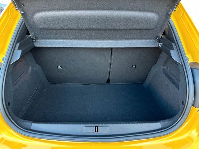 Peugeot E-208 EAT8 GT-Line