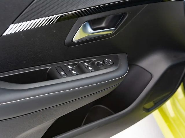 Peugeot 208 Allure Pack PureTech