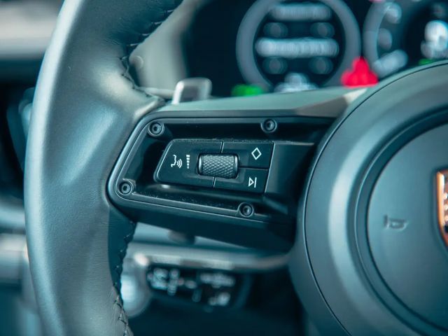 Porsche Panamera 4 E-Hybrid