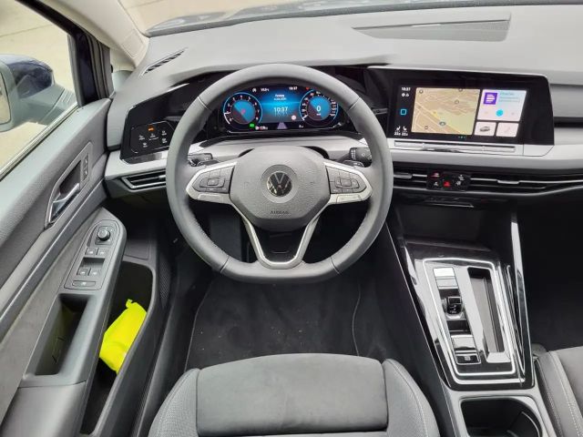 Volkswagen Golf Style Variant