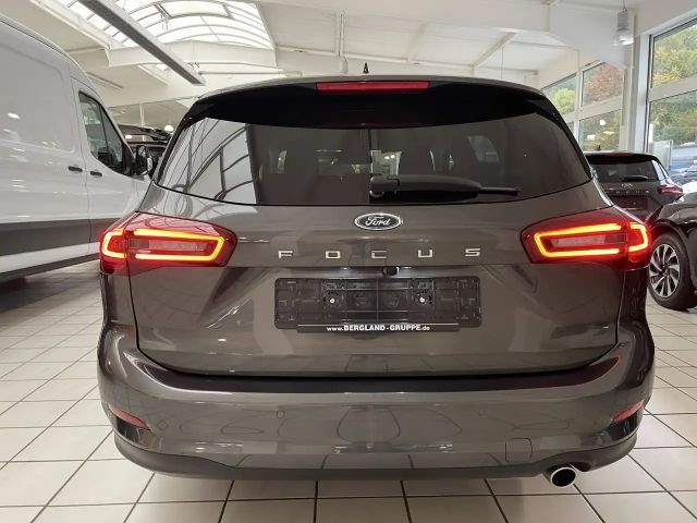 Ford Focus Titanium Wagon