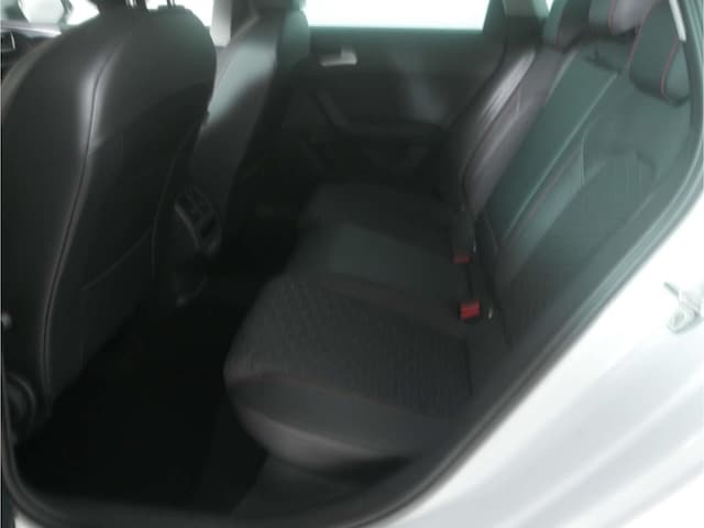 Seat Leon 1.5 eTSI DSG FR-lijn Sportstourer