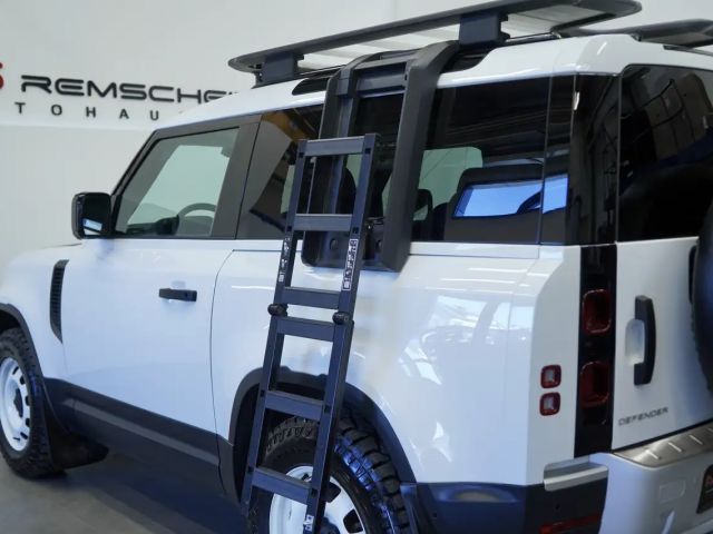 Land Rover Defender 90 D250