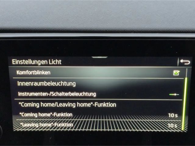 Skoda Kamiq Essence TSI*DSG LED SHZ Tempo digCockp PDC