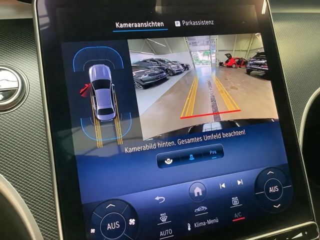 Mercedes-Benz C 180 AVANTGARDE Sedan