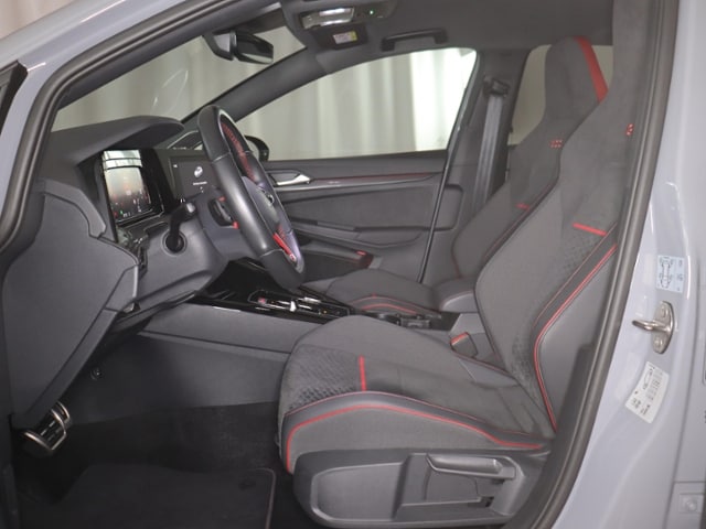 Volkswagen Golf 2.0 TSI IQ.Drive Style