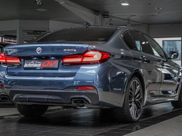 BMW 530 530e M-Sport Sedan