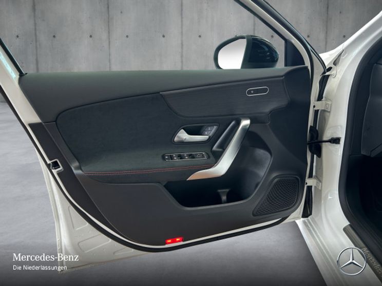 Mercedes-Benz A 200 AMG Line