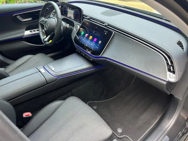 Mercedes-Benz E 220 AVANTGARDE E 220 d Estate