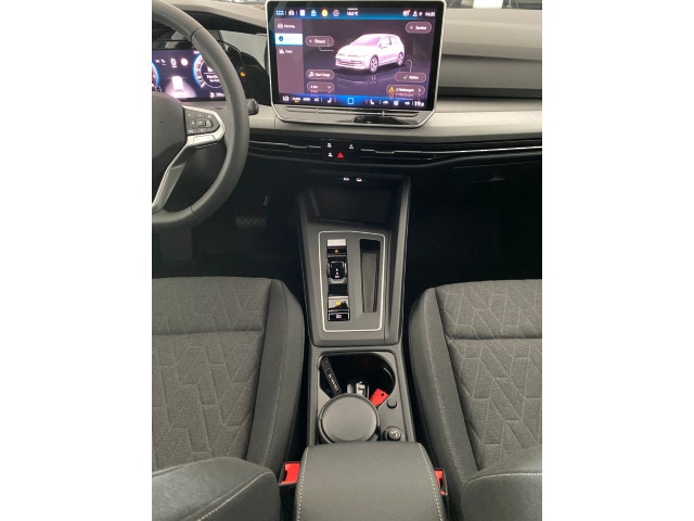 Volkswagen Golf 1.5 eTSI DSG Life