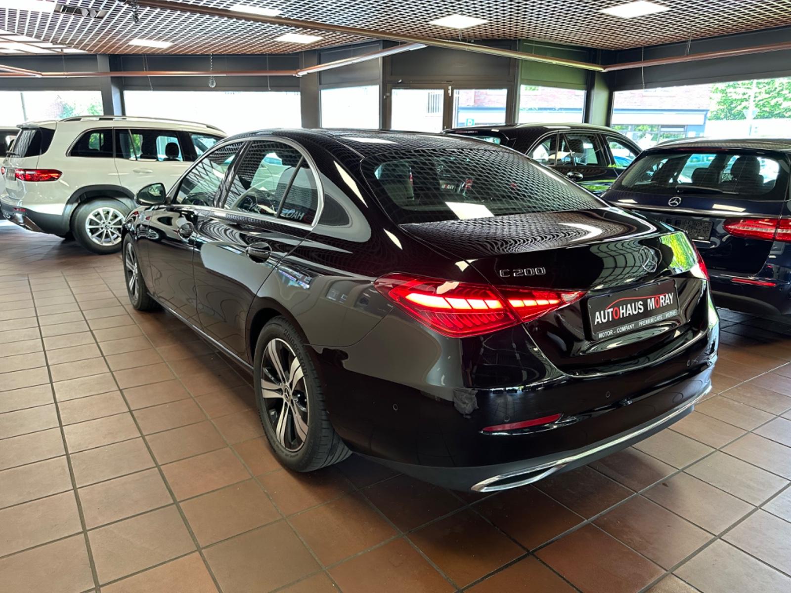 Mercedes-Benz C 200 AVANTGARDE Sedan