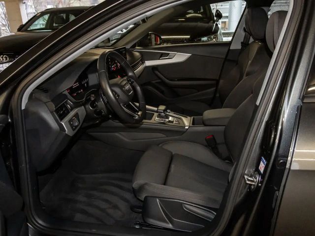 Audi A4 35 TDI S-Line