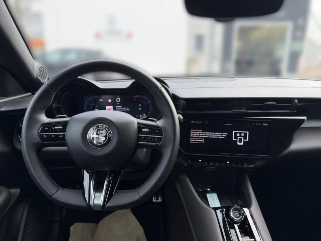 Alfa Romeo Junior 1.2 MEHV VGT e-DC