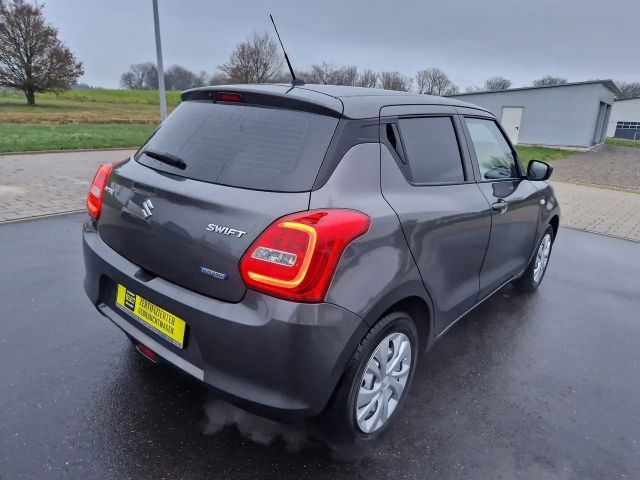 Suzuki Swift Club DualJet Hybrid