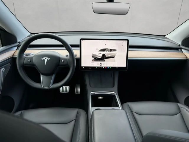 Tesla Model Y AWD Dual Motor Performance