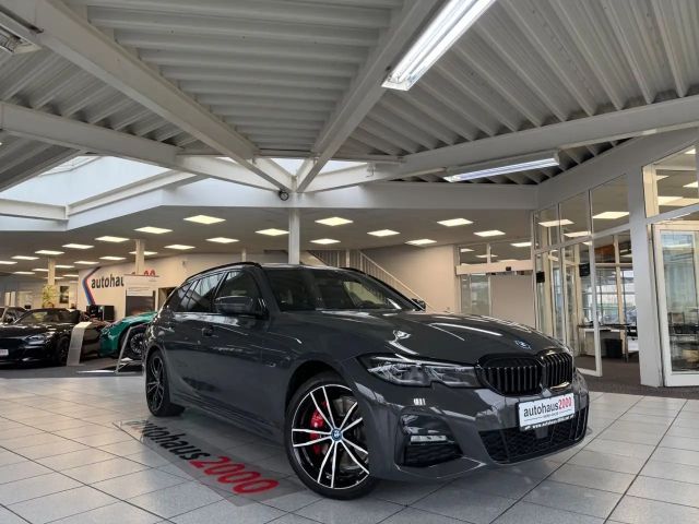 BMW 320 320e M-Sport Touring