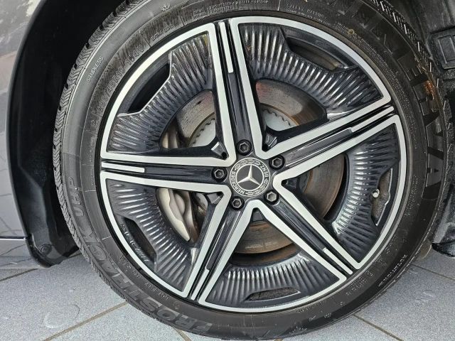 Mercedes-Benz EQE 350 AMG Line Sedan