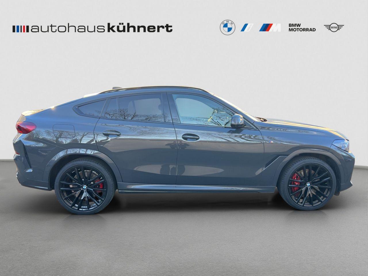 BMW X6 M50i