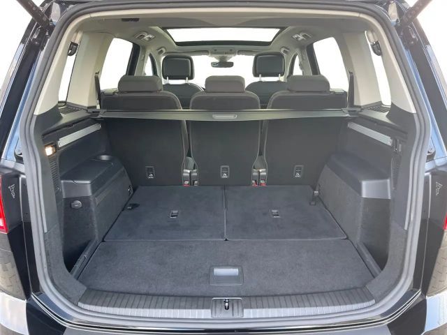 Volkswagen Touran 7-zitter DSG Highline R-Line