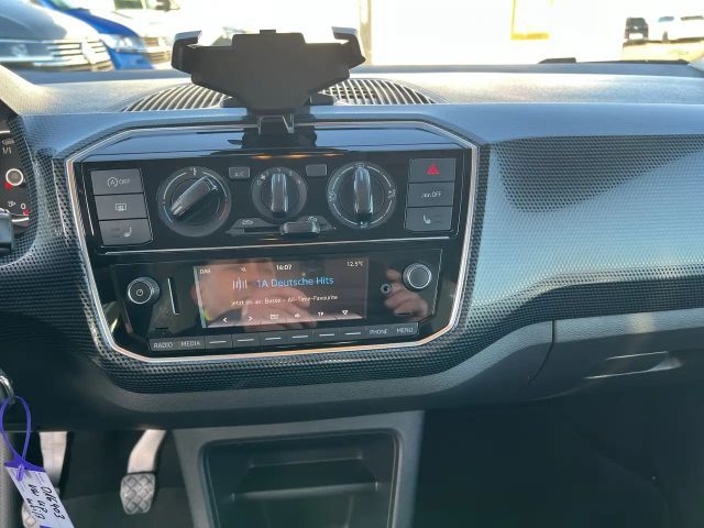 Volkswagen up! Move Move up!