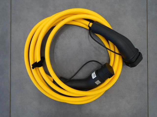 Fiat 500e 87KW/42kWh/DC-LADEN/CARPLAY/DAB/SOH