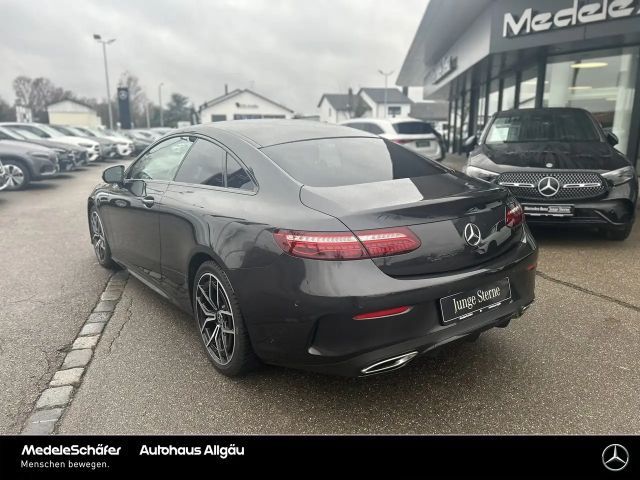 Mercedes-Benz E 200 AMG Line Coupé