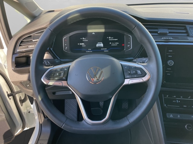 Volkswagen Touran 2.0 TDI DSG R-Line