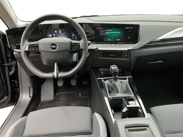 Opel Astra Enjoy Sports Tourer