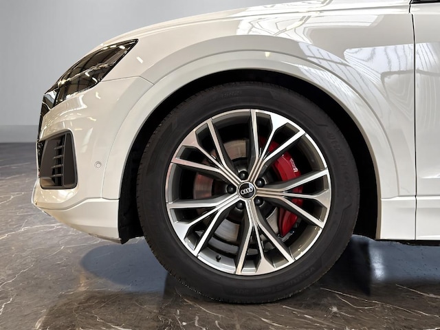 Audi Q8 55 TFSI Hybride Quattro