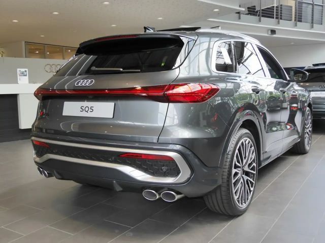 Audi SQ5 S-Tronic