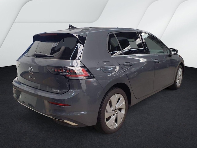 Volkswagen Golf DSG Style eHybrid