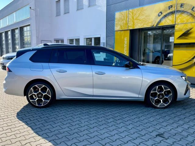 Opel Astra Sports Tourer Ultimate