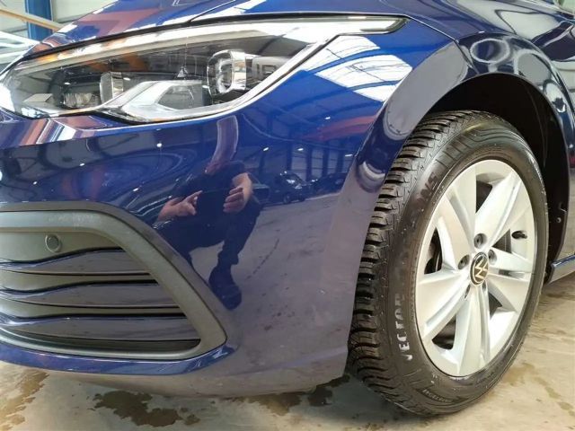 Volkswagen Golf 1.5 eTSI DSG Life