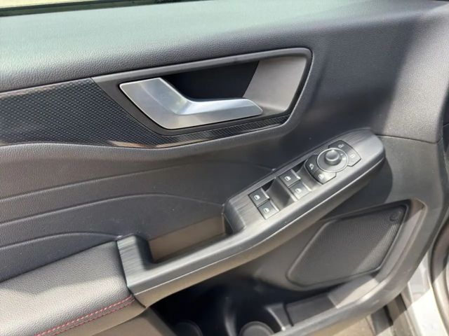 Ford Kuga Plug in Hybrid ST Line X