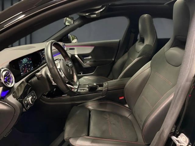 Mercedes-Benz CLA 180 AMG Line Coupé