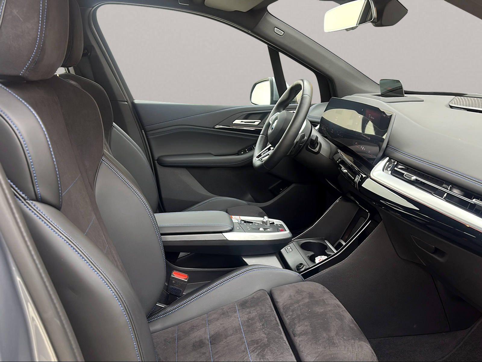 BMW 220 220i Active Tourer