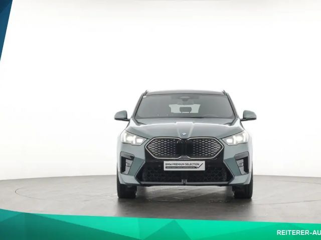 BMW iX2 xDrive30
