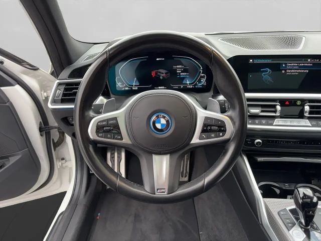 BMW 330 330e M-Sport Touring