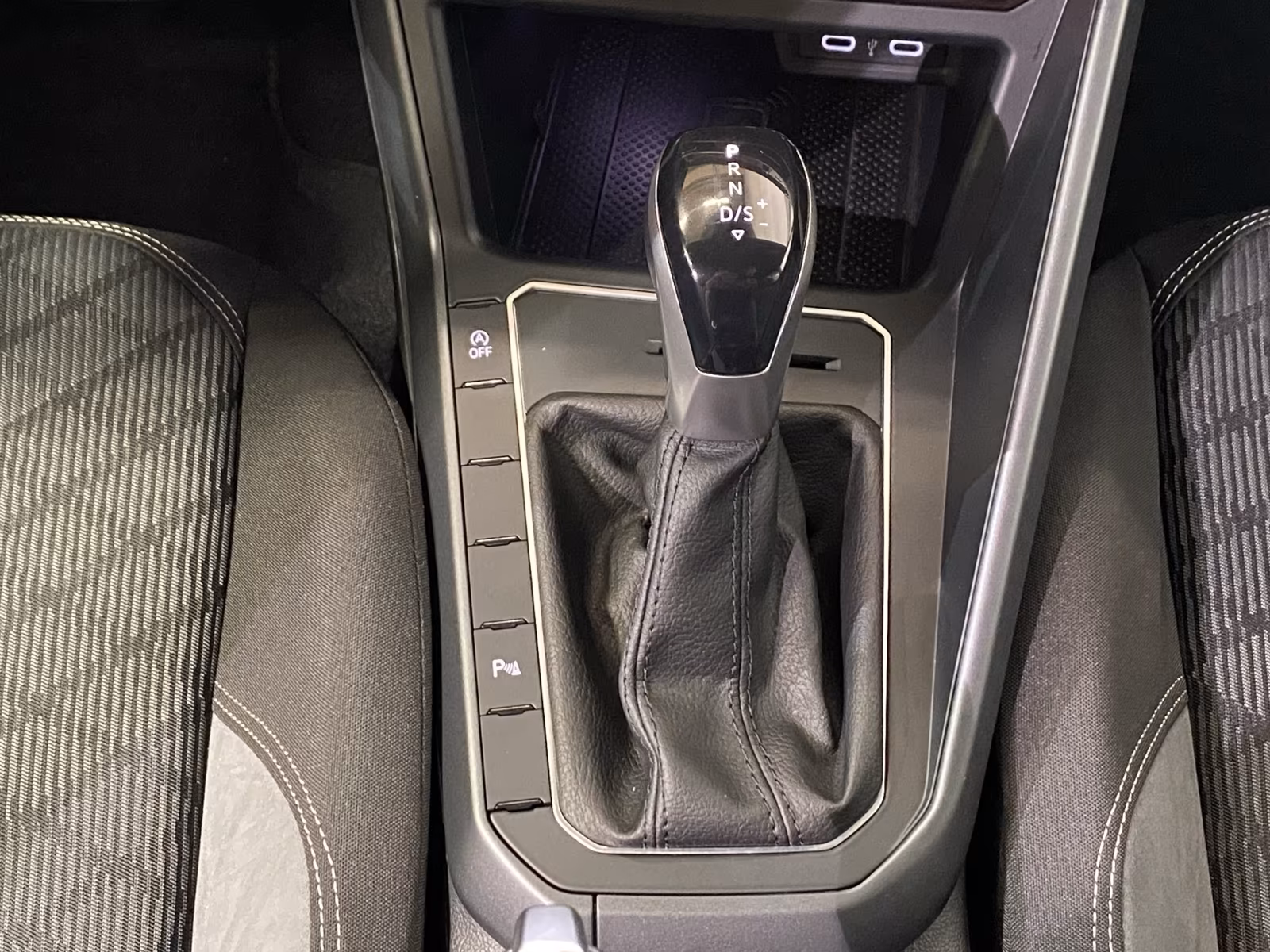 Volkswagen Taigo 1.5 TSI DSG R-Line