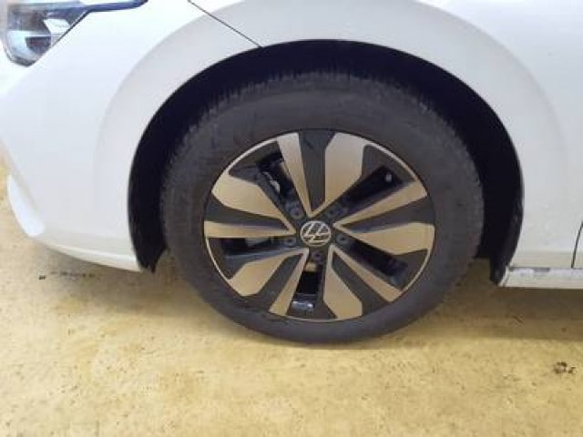 Volkswagen Golf 1.5 eTSI Variant