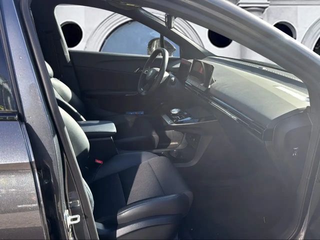 MG MG4 64 kWh Luxury